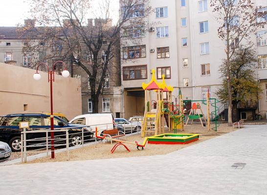 Travel station apartment Ivano-Frankivsk Exterior foto
